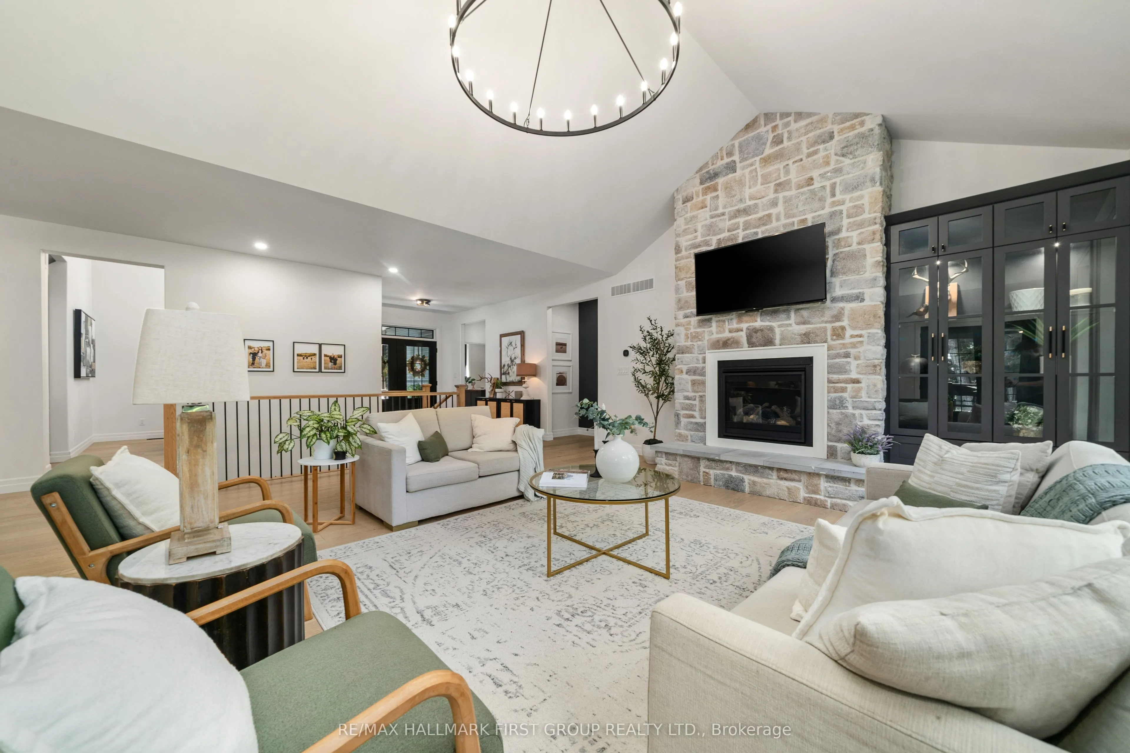 376 Whites Road