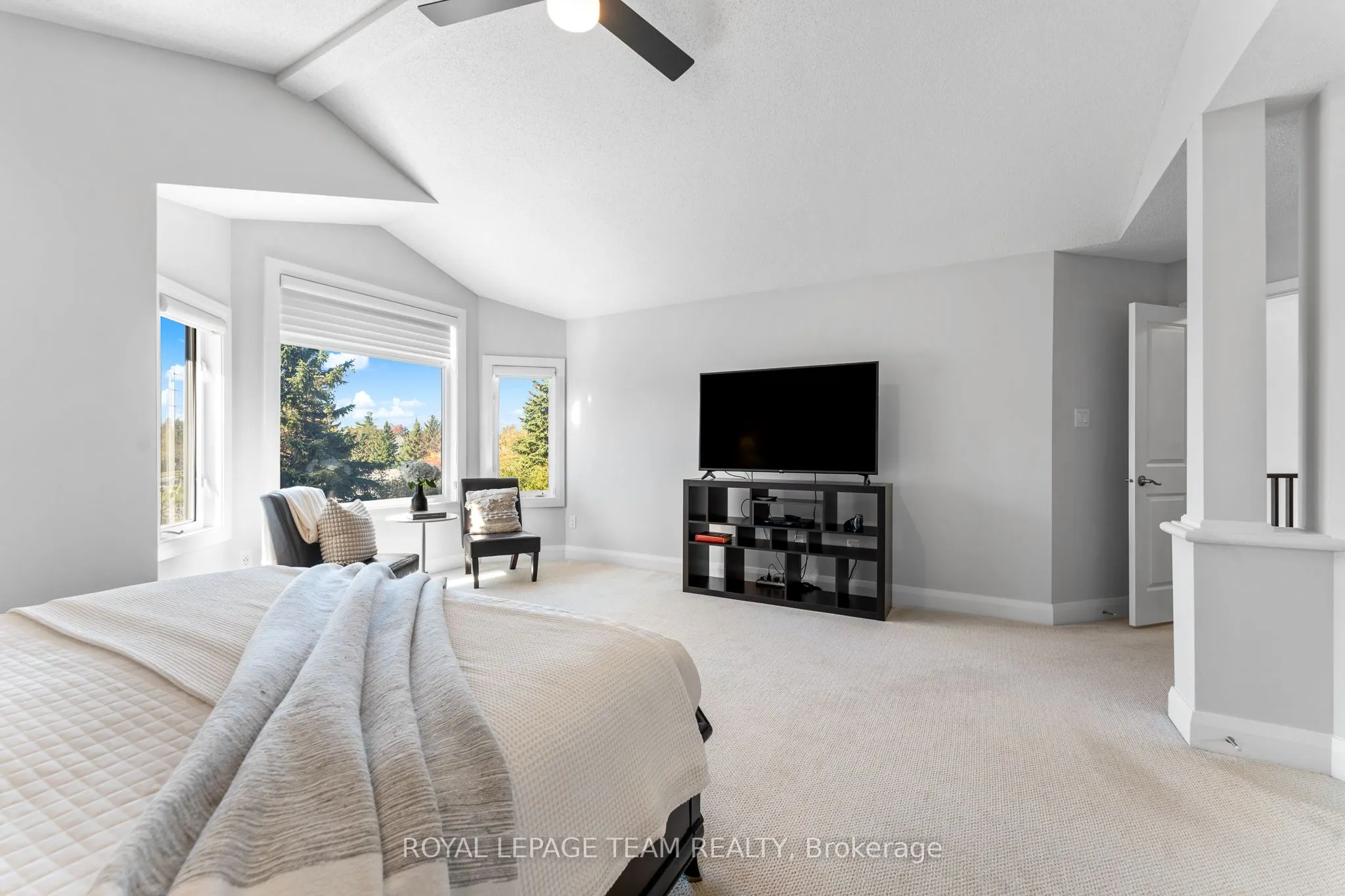 320 Sugar Pine Crescent