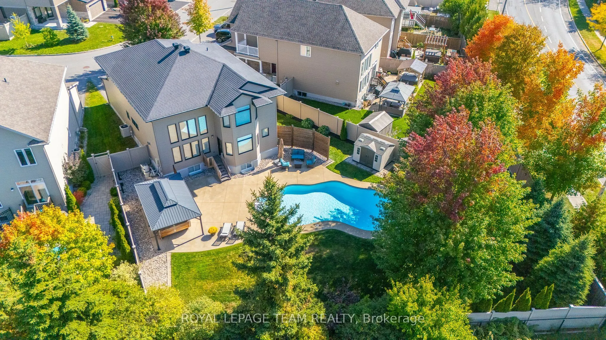 320 Sugar Pine Crescent