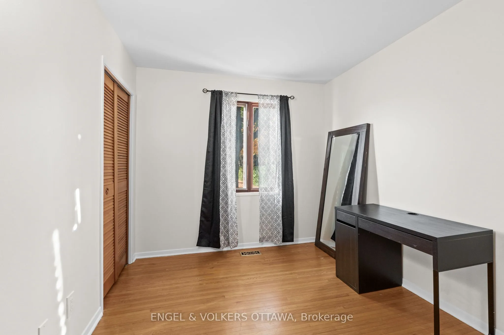 263 Grandview Road