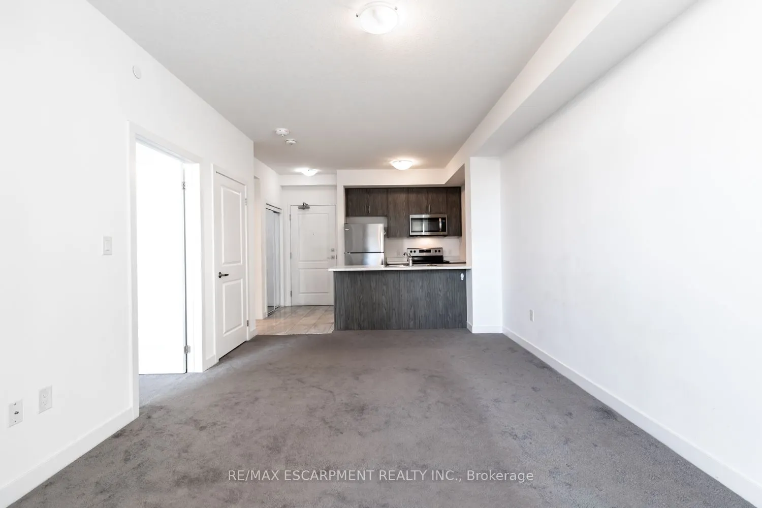450 Dundas Street, #326