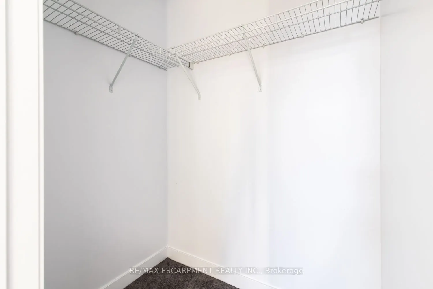 450 Dundas Street, #326