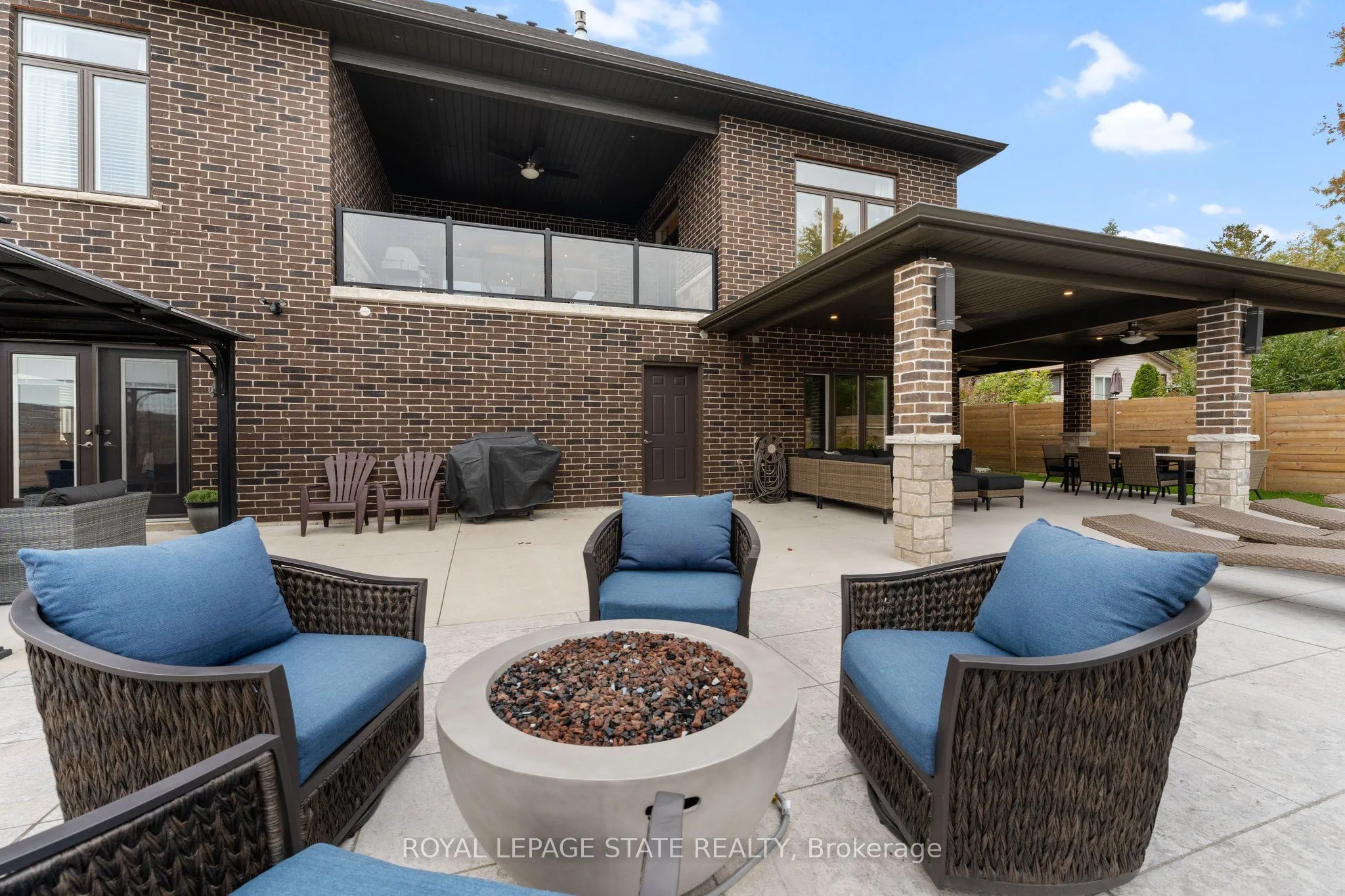 9848 Twenty Road W