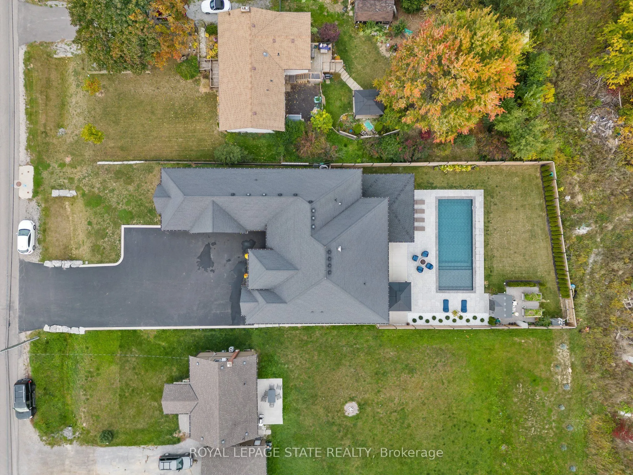 9848 Twenty Road W