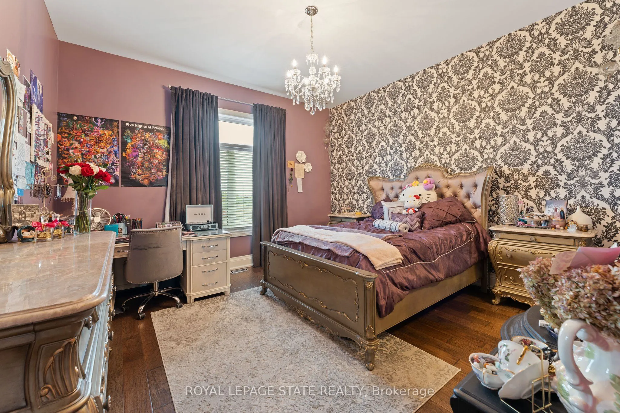 9848 Twenty Road W