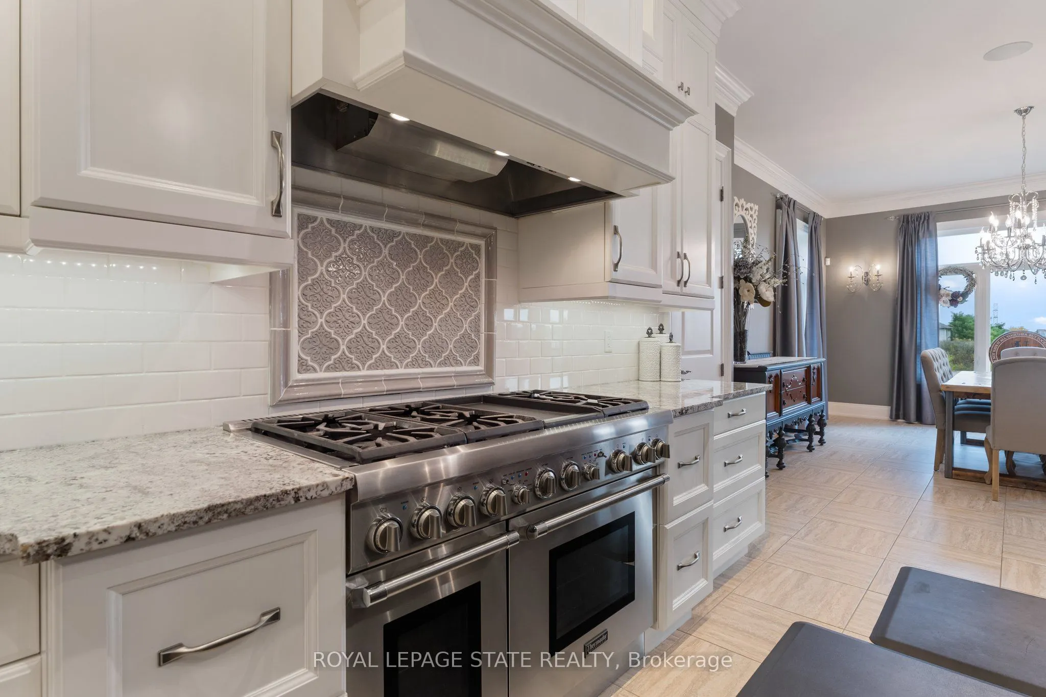 9848 Twenty Road W