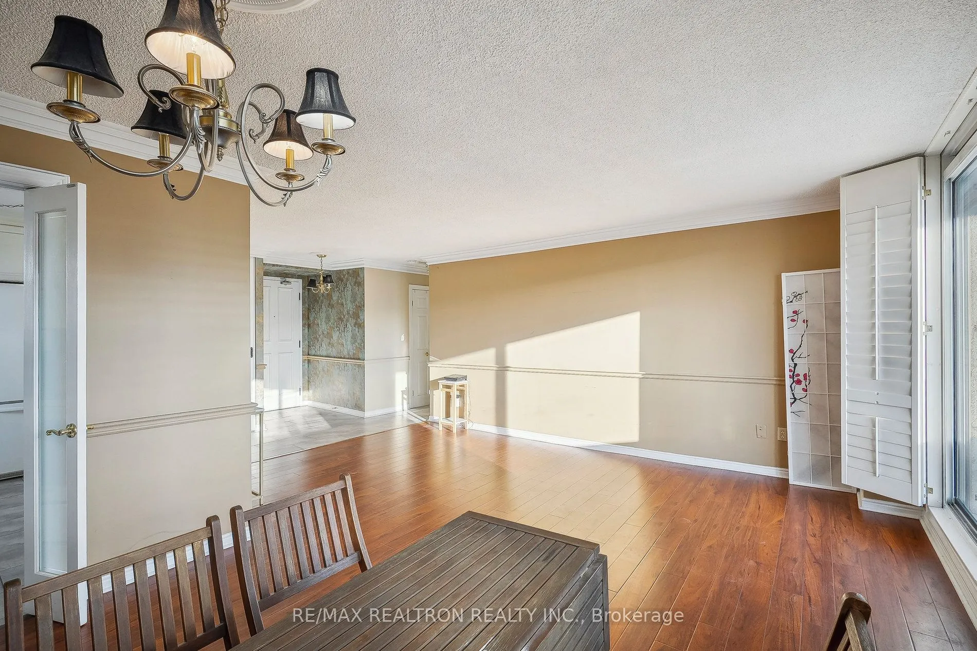 21 East Avenue S, #702