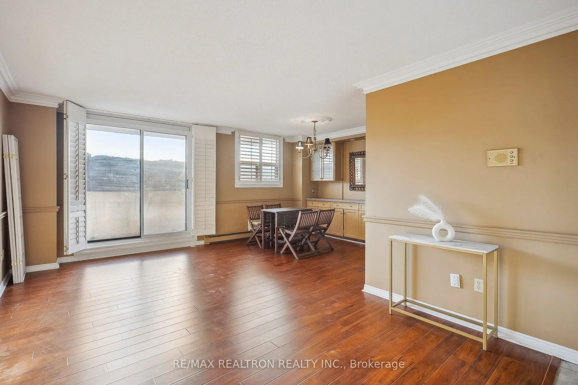 21 East Avenue S, #702