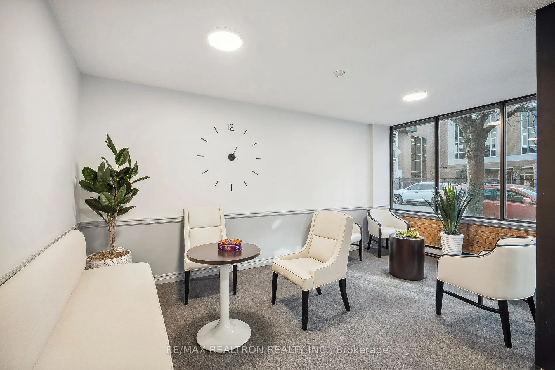 21 East Avenue S, #702