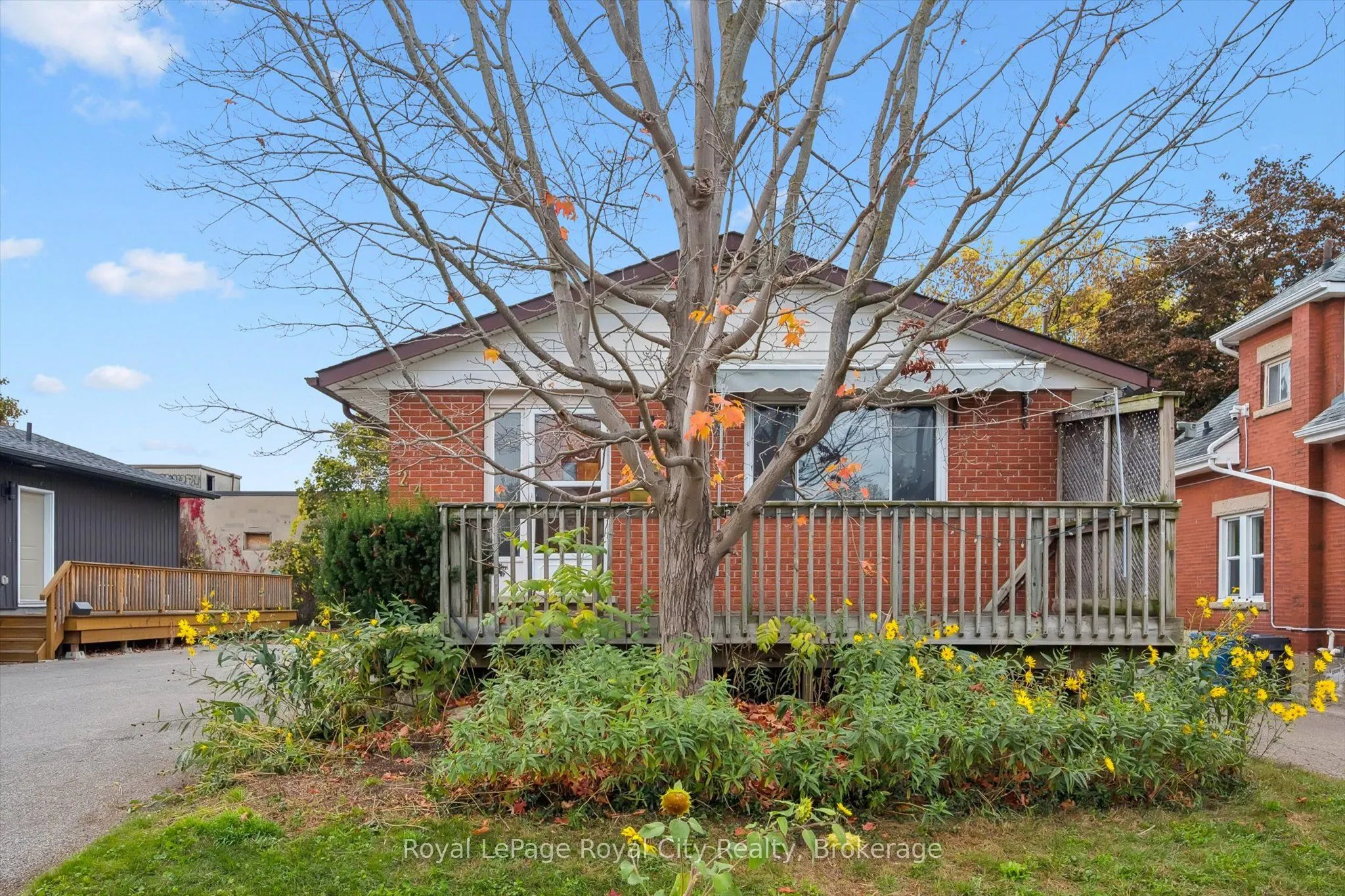 24 Hooper Street