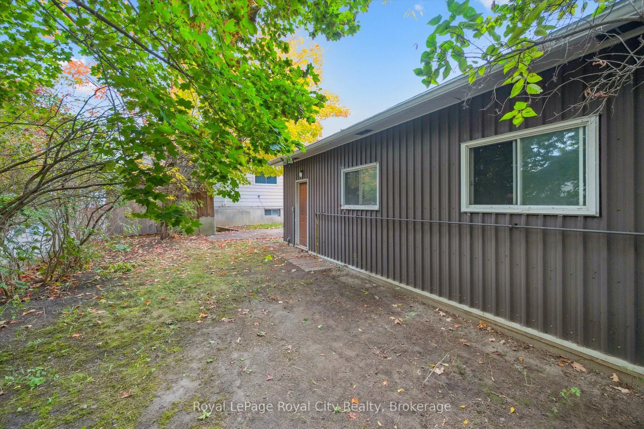 24 Hooper Street