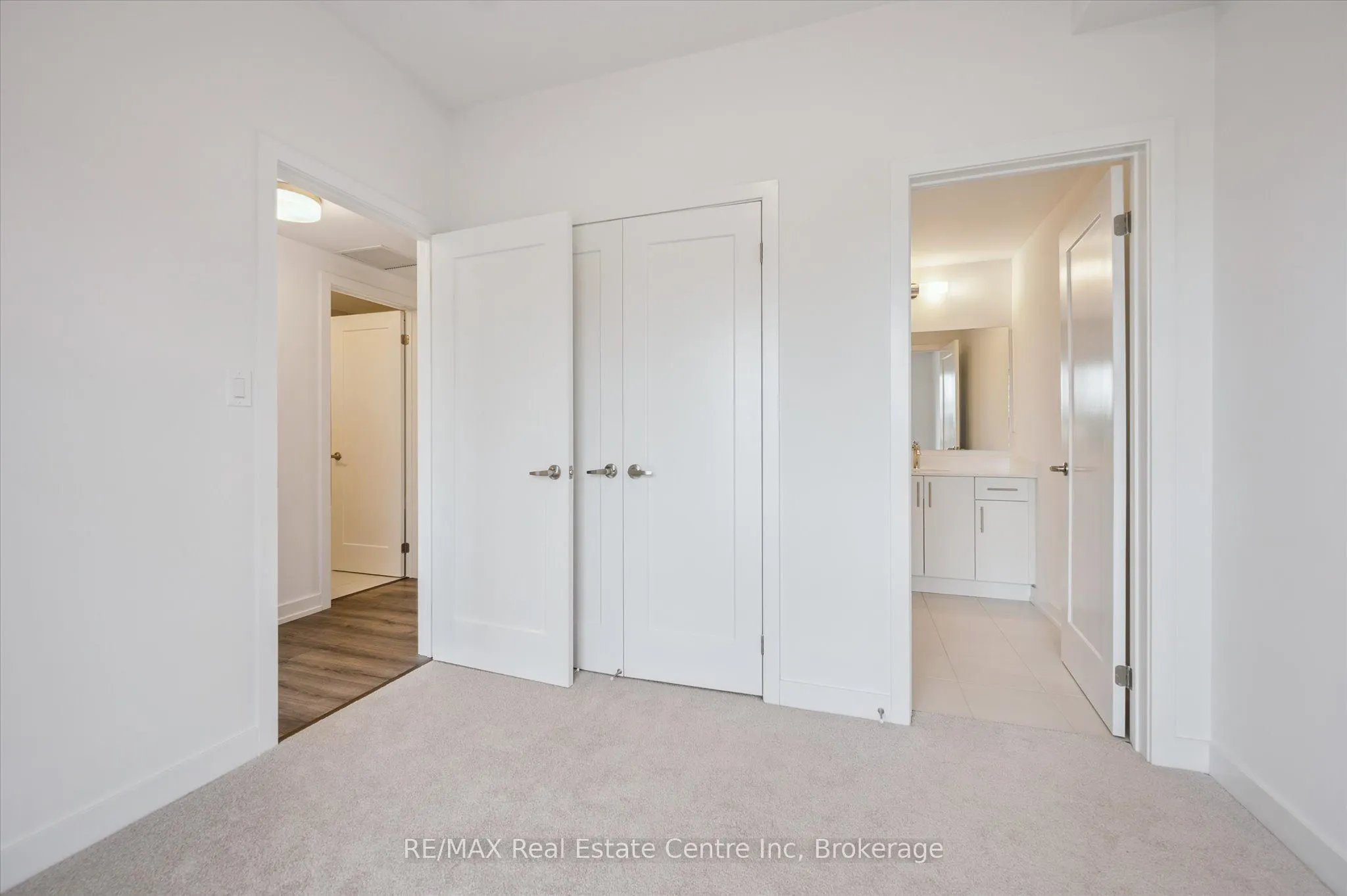 940 St David Street N, #62