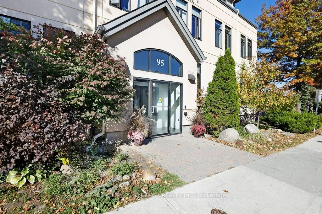 95 Beech Street, #202