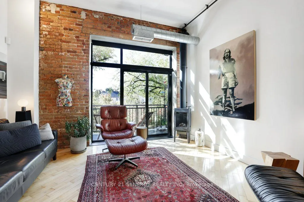 95 Beech Street, #202
