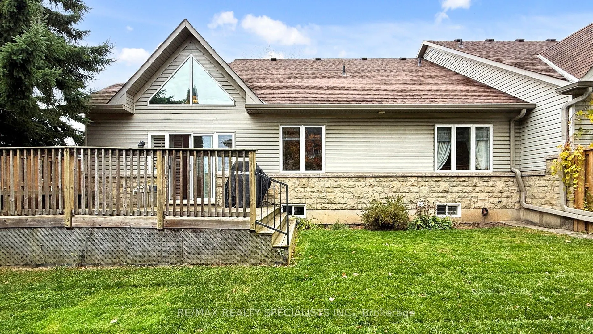 212 Stonehenge Drive, #1