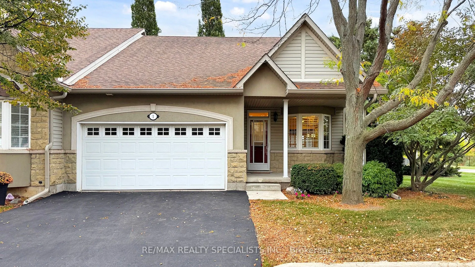 212 Stonehenge Drive, #1