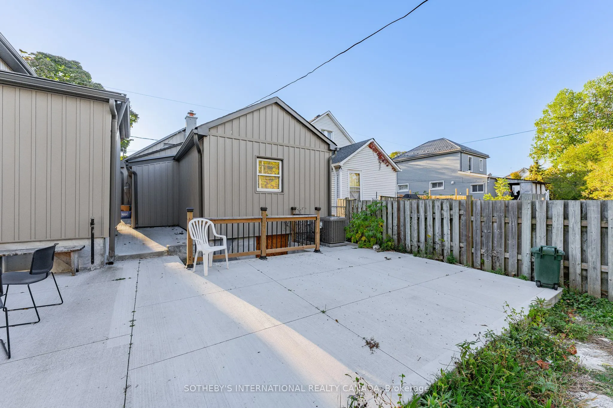 15 Grantham Avenue