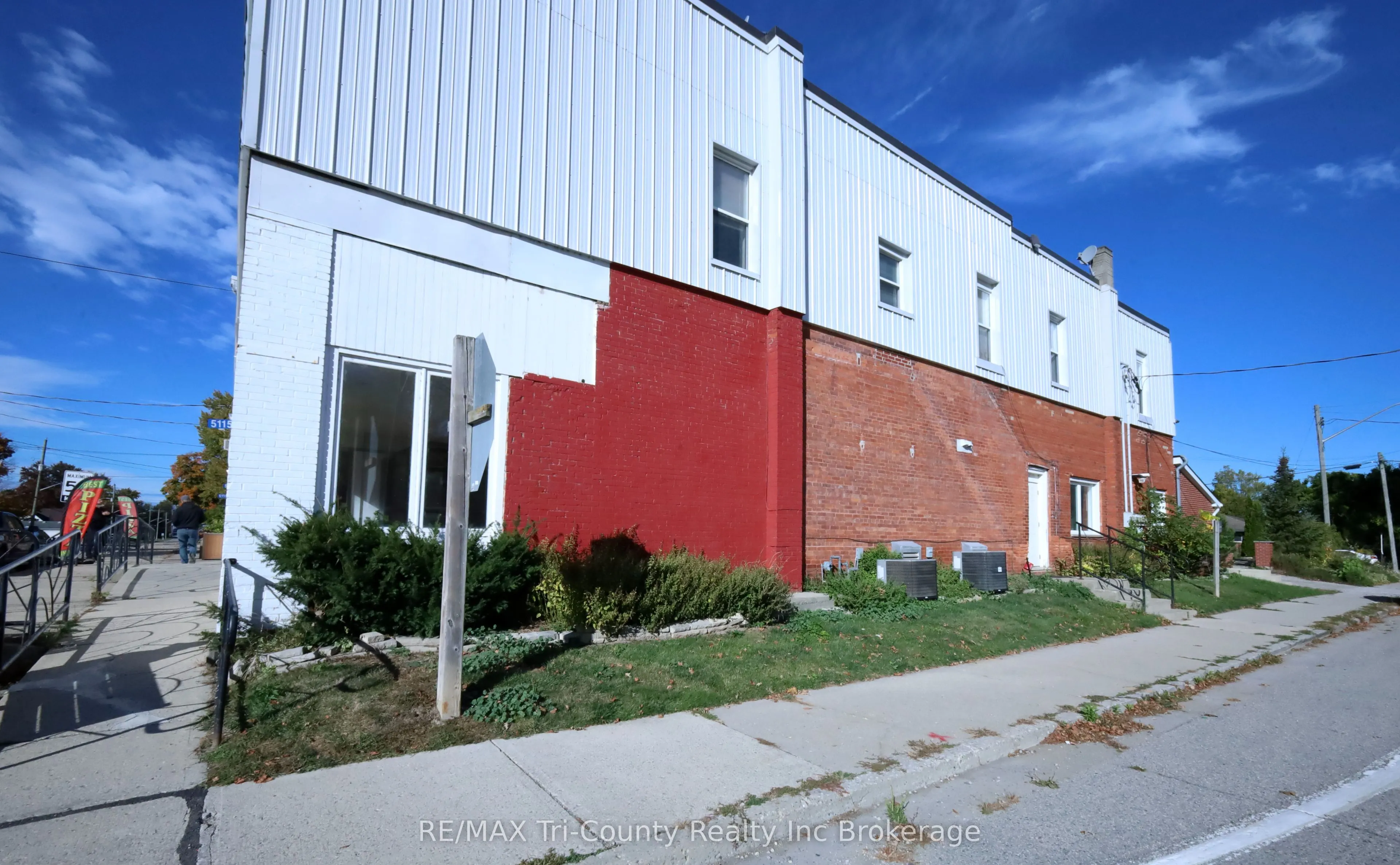51150 Ron McNeil Line