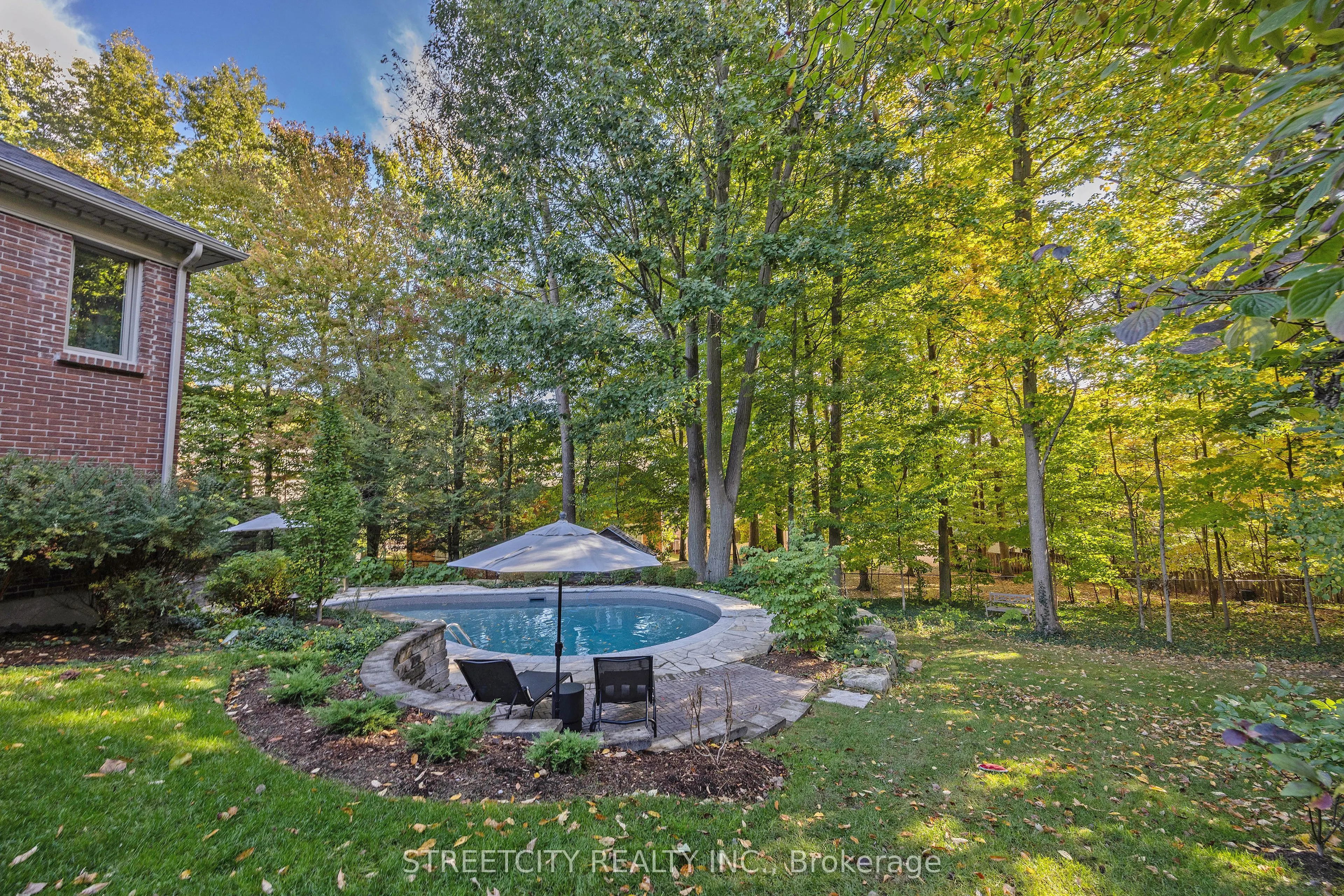 46 Foxborough Grove
