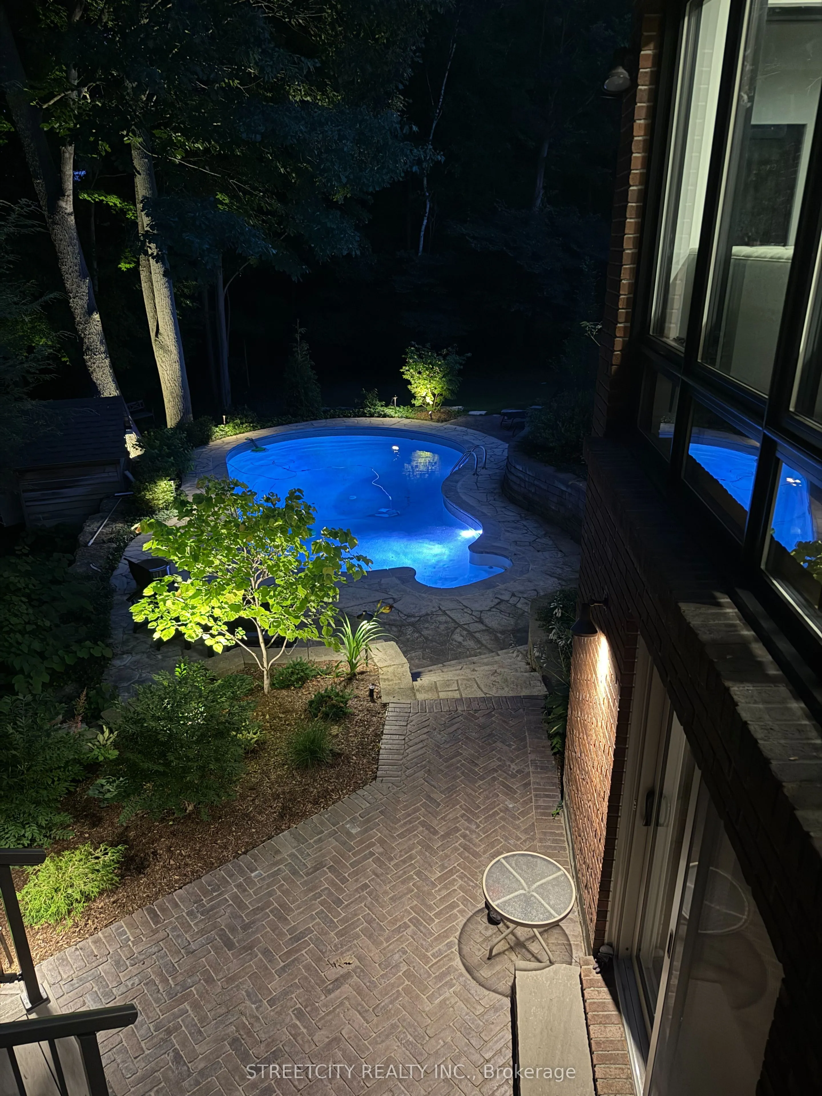 46 Foxborough Grove