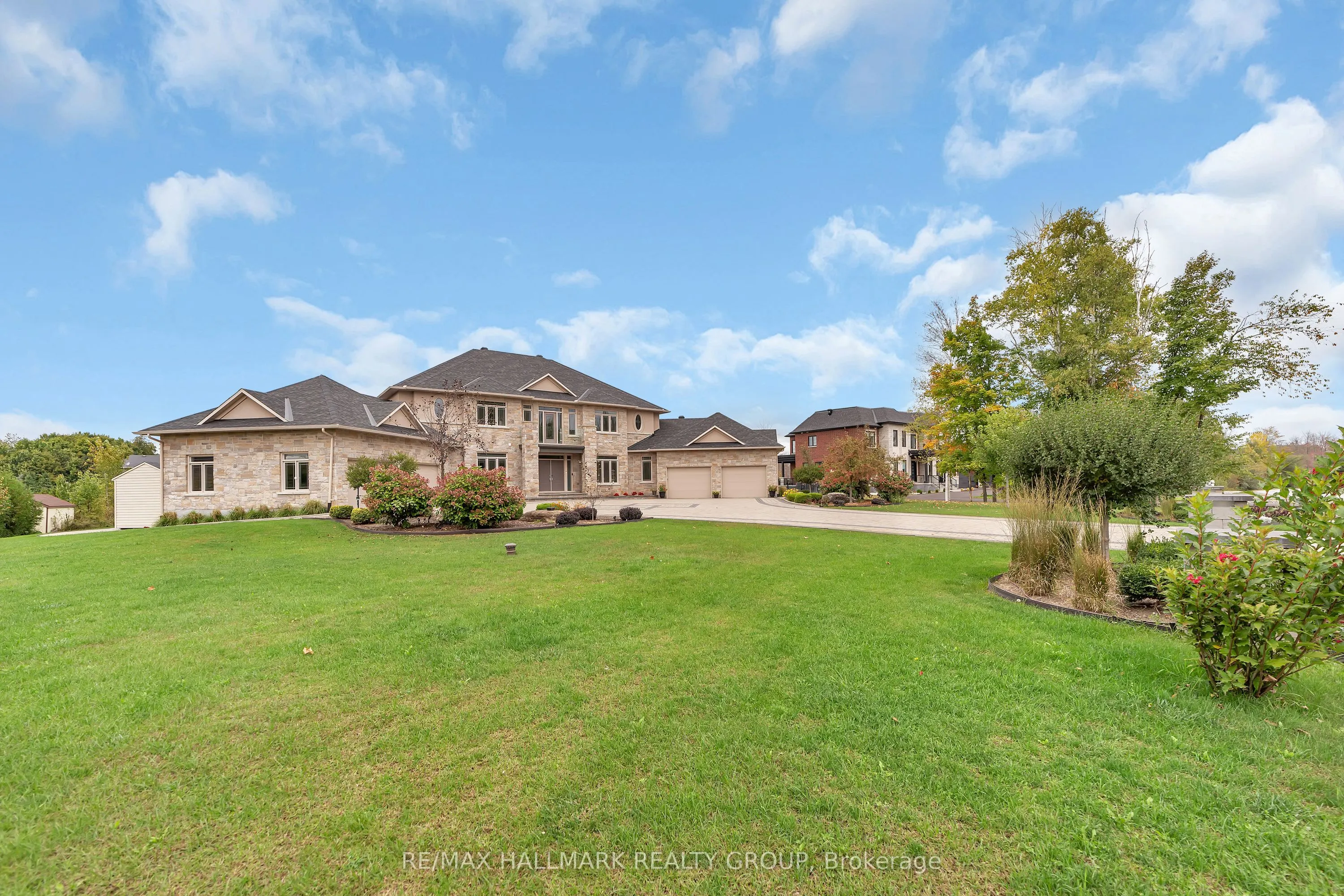 5813 Red Castle Ridge