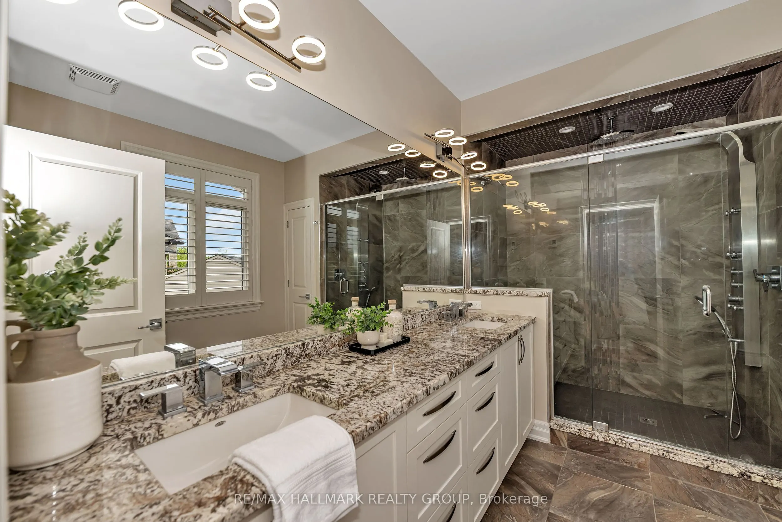 5813 Red Castle Ridge