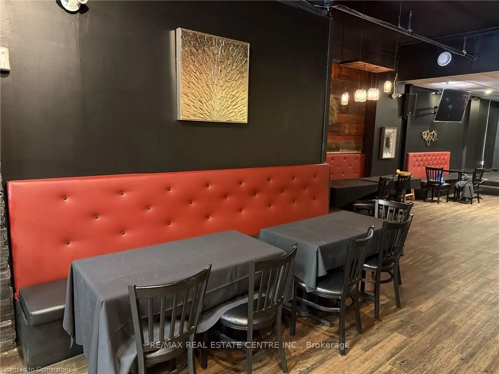 179 King Street W