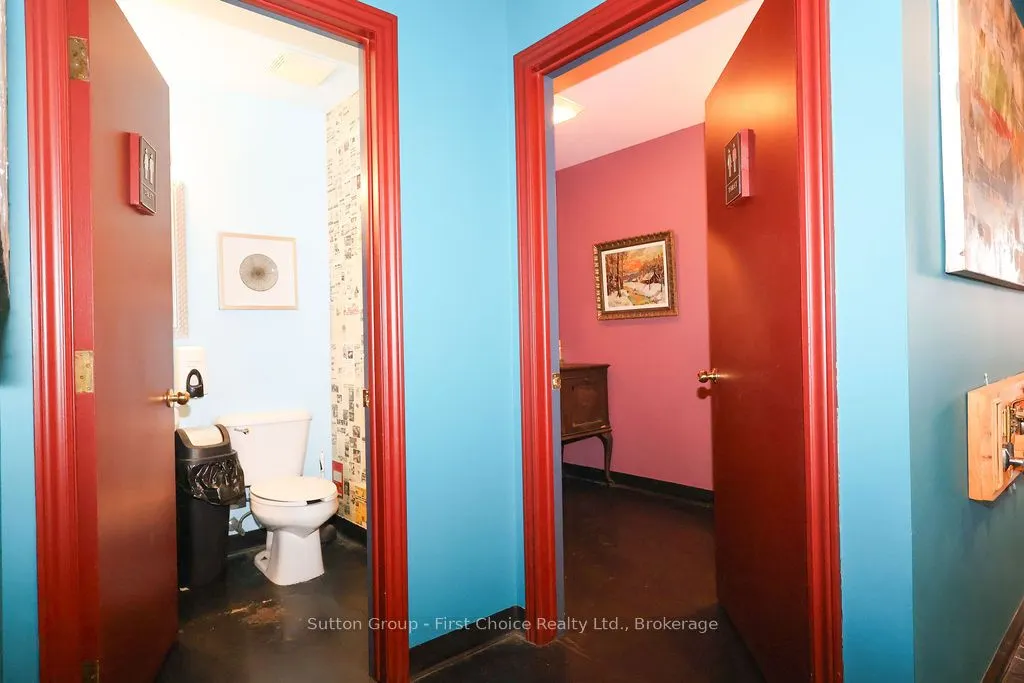 159 QUEEN Street E, #main