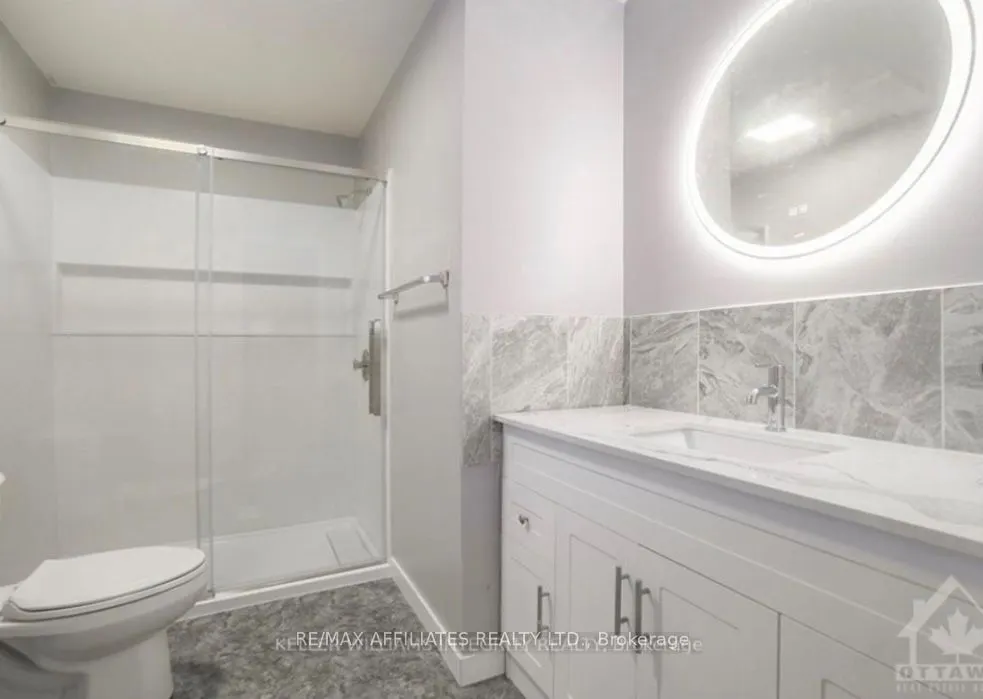 563 LATOUR Crescent