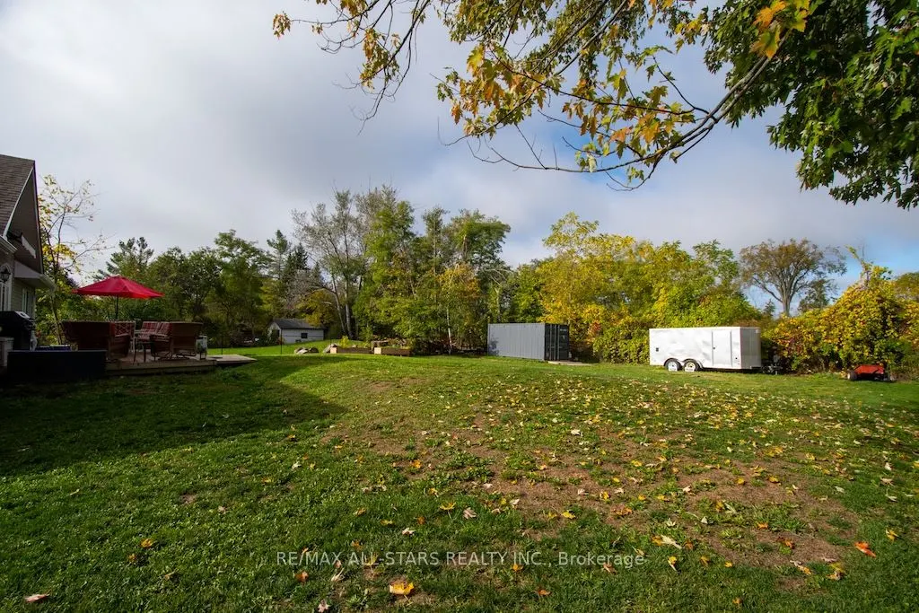 120 Victoria Drive