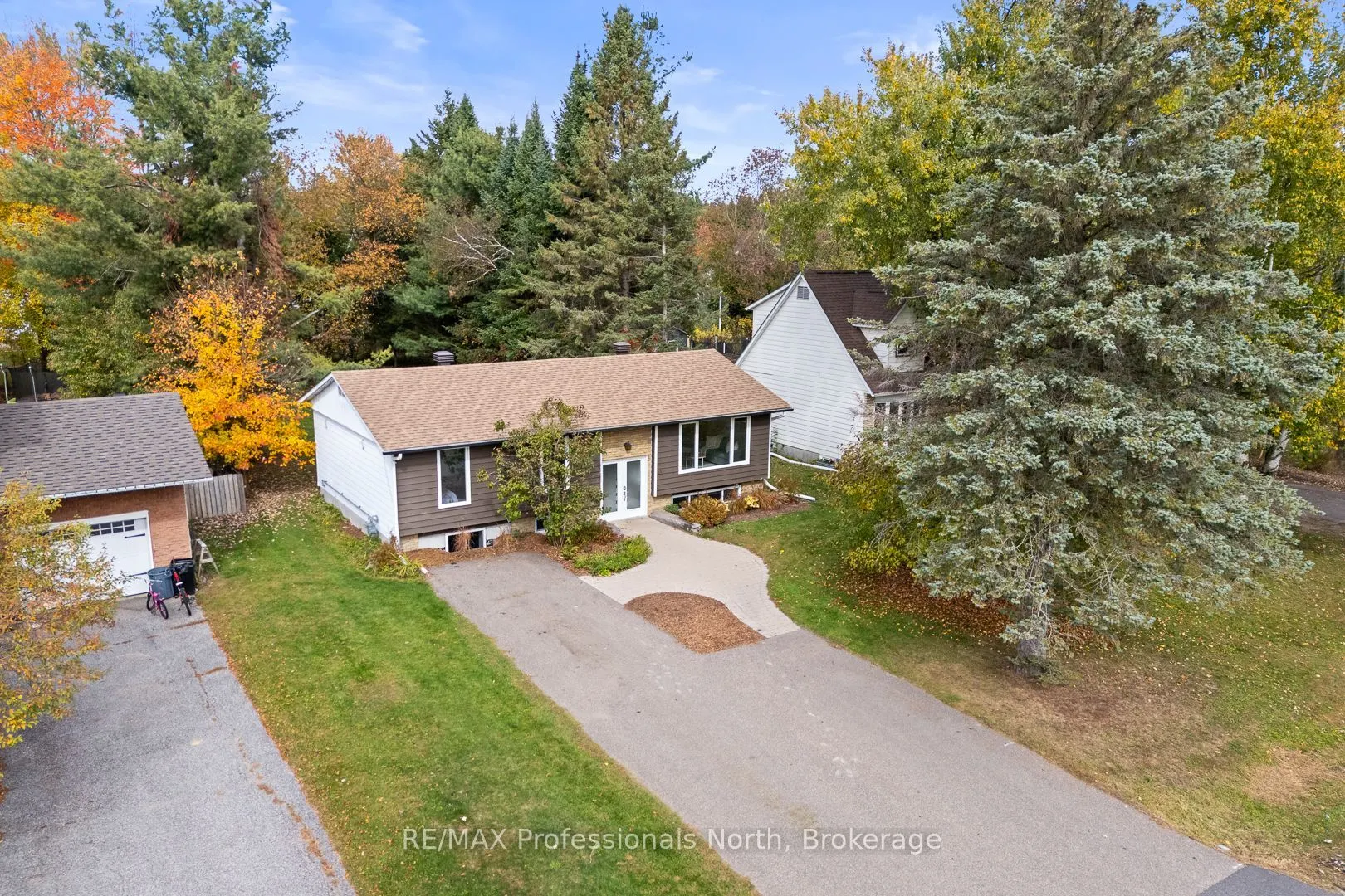 11 Andrea Drive
