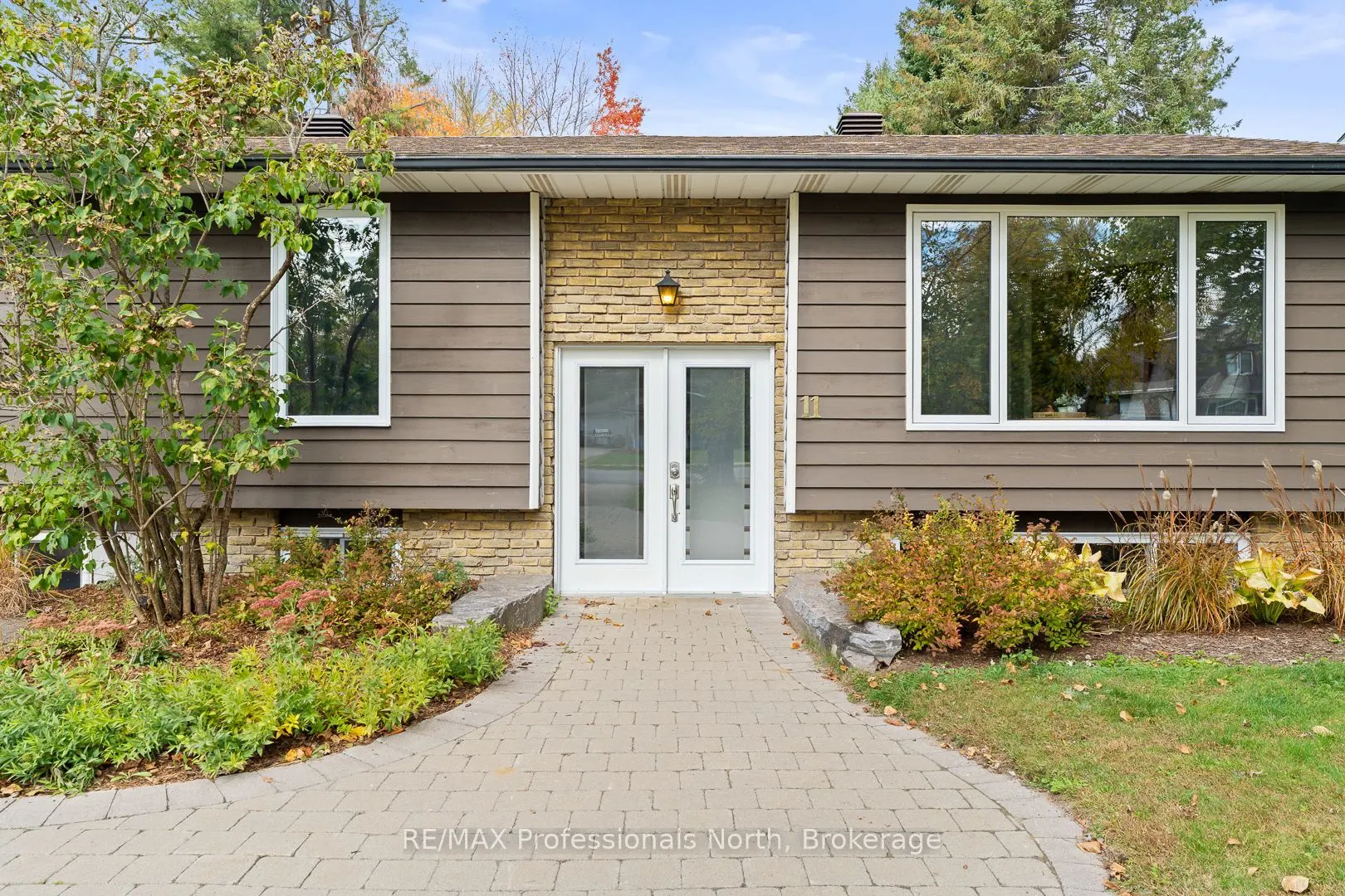11 Andrea Drive