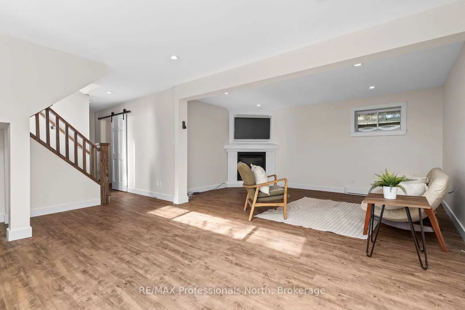 11 Andrea Drive