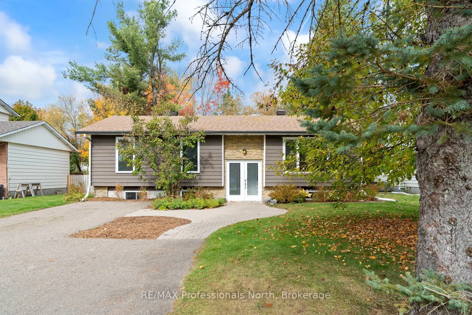 11 Andrea Drive