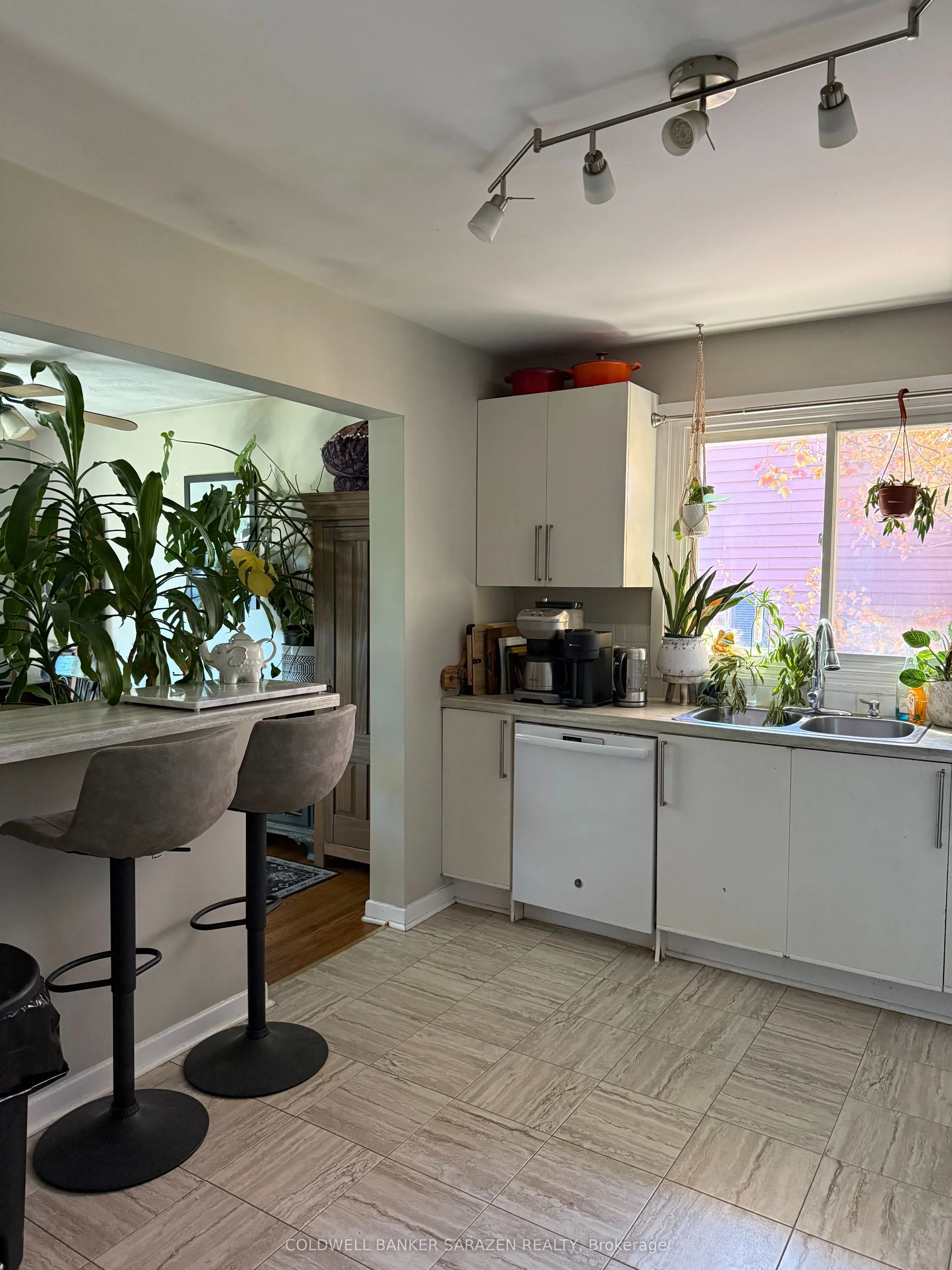 2707 Priscilla Street