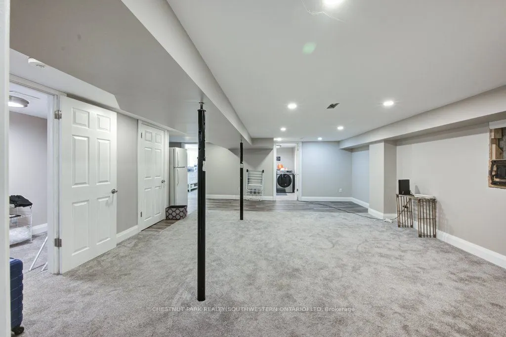 243 King Street E