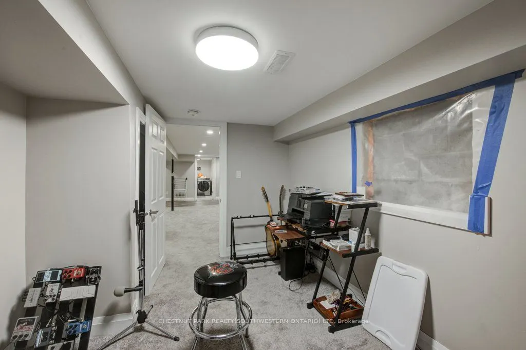 243 King Street E
