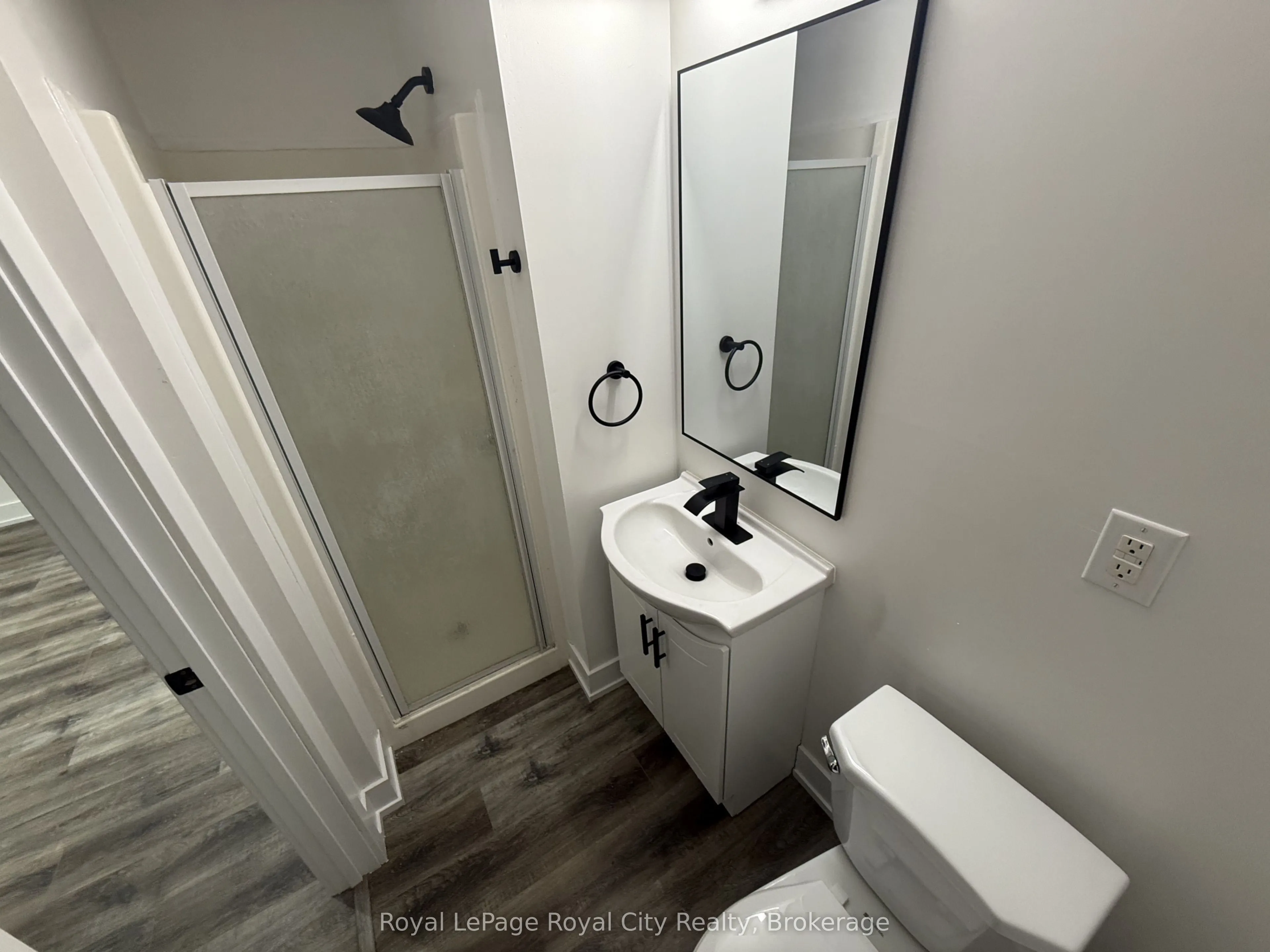 380 Ironwood Road, #LOWER