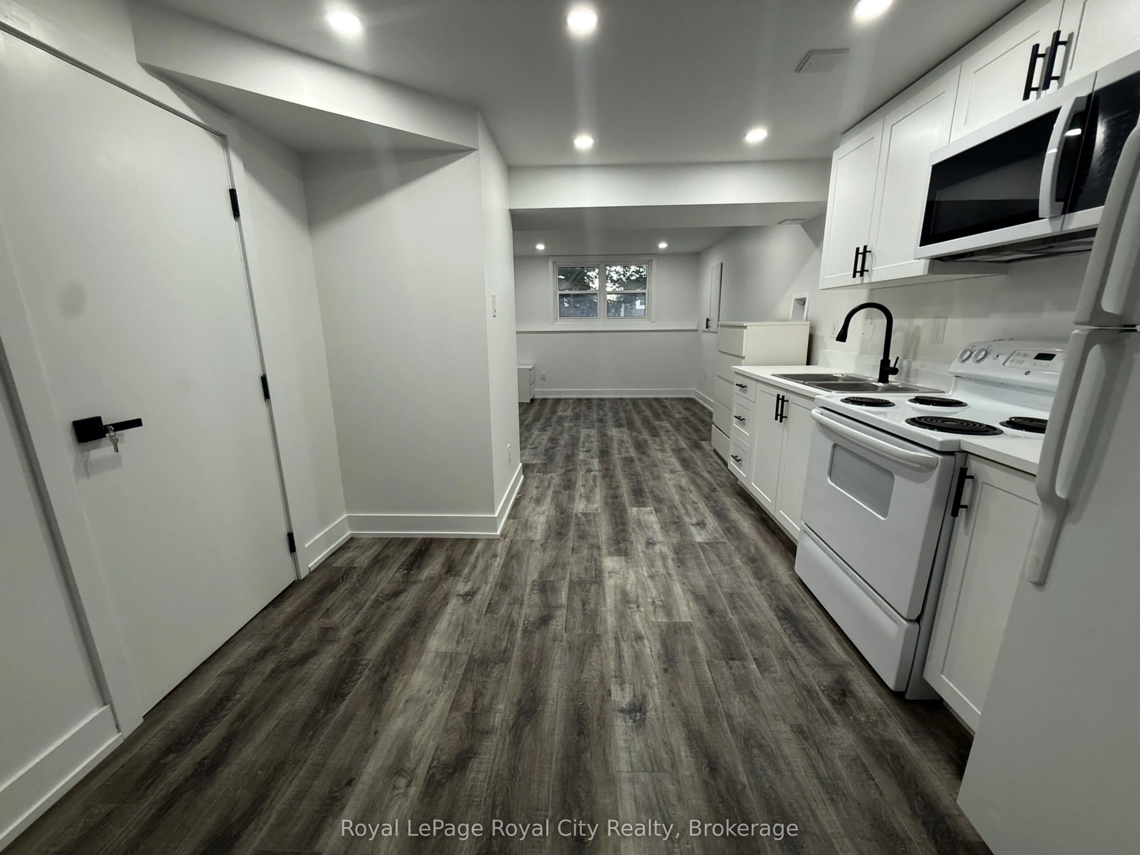 380 Ironwood Road, #LOWER