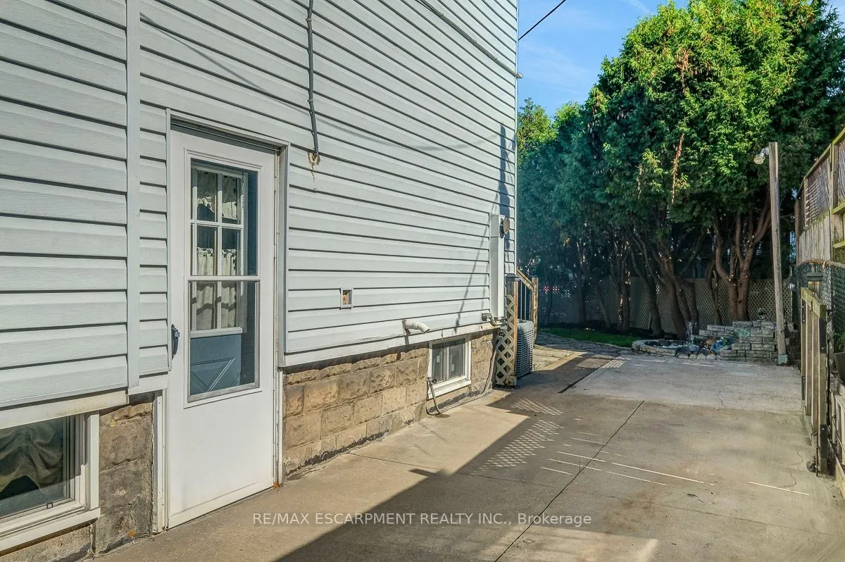 14 Niagara Street