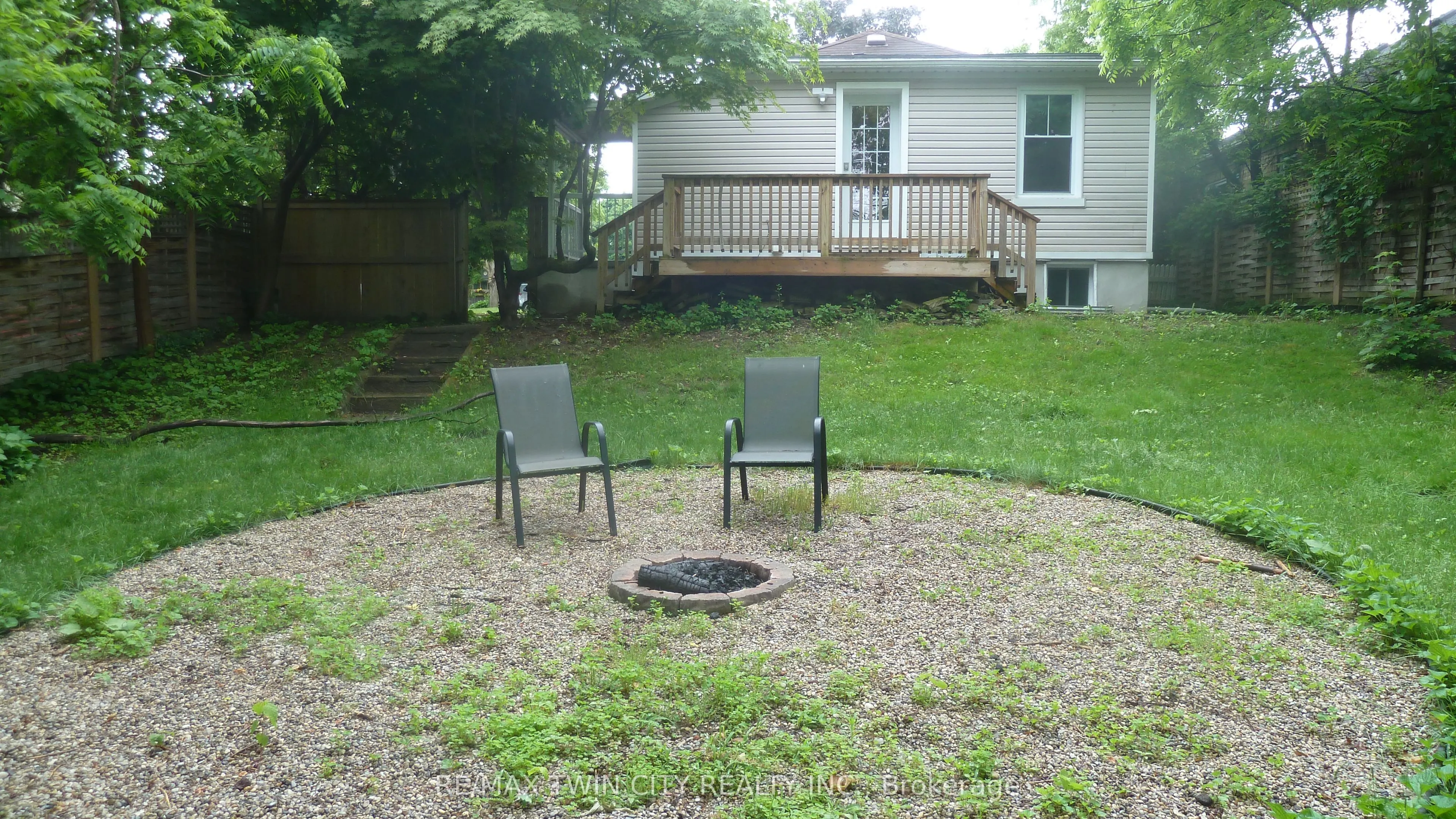 6 Grenville Avenue, #LOWER
