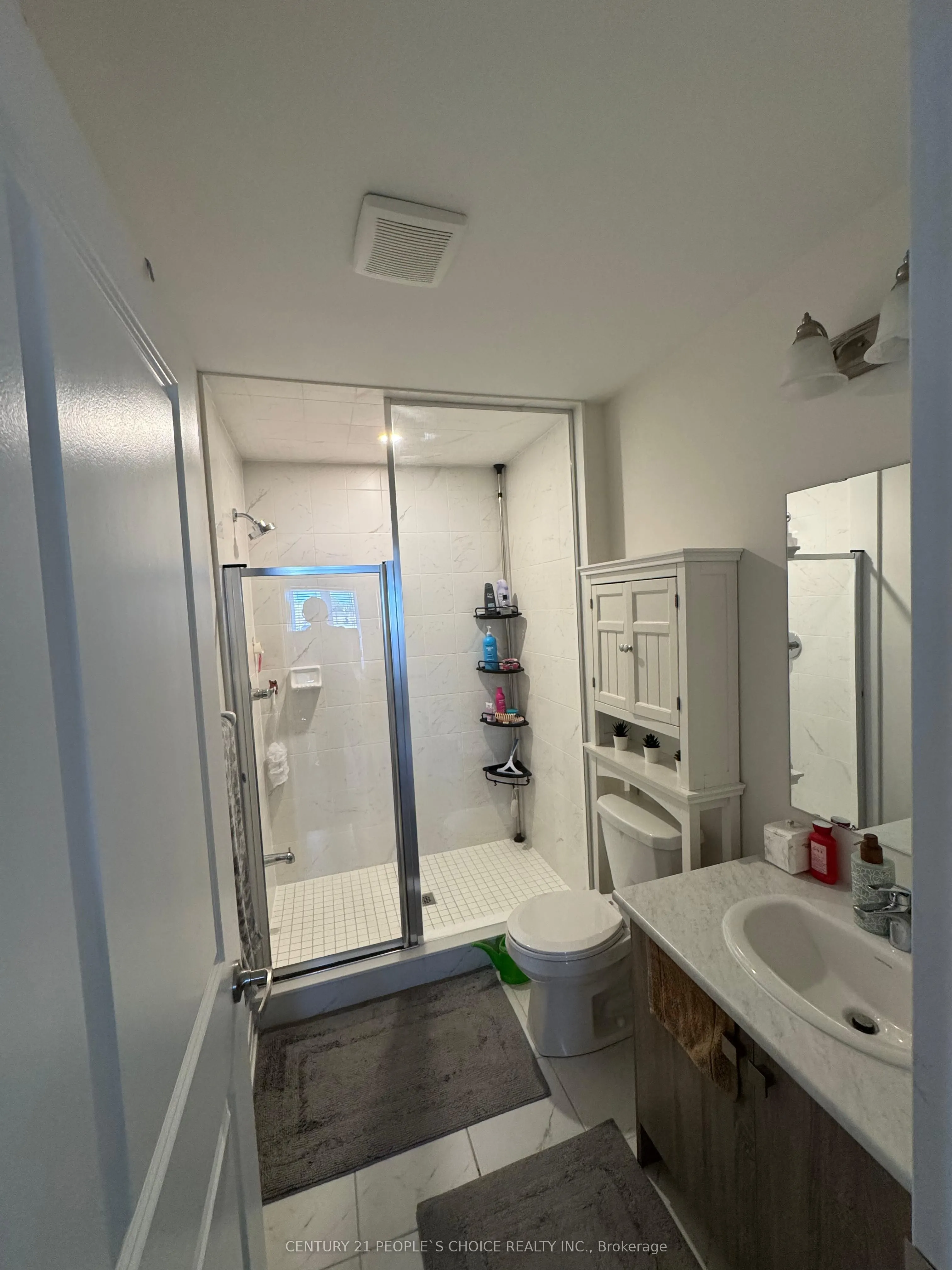 585 Colborne Street, #811