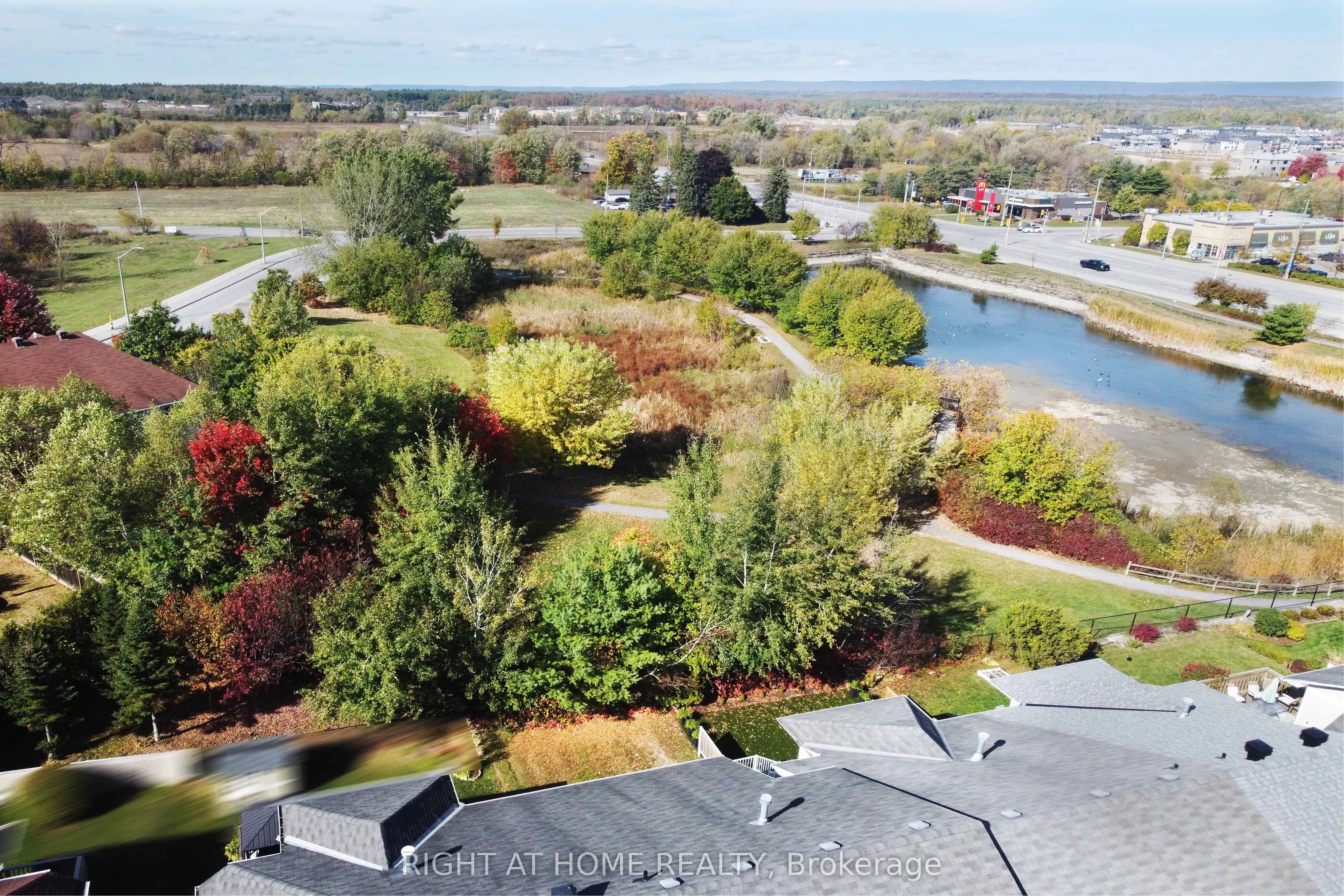 321 BRECKENRIDGE Crescent