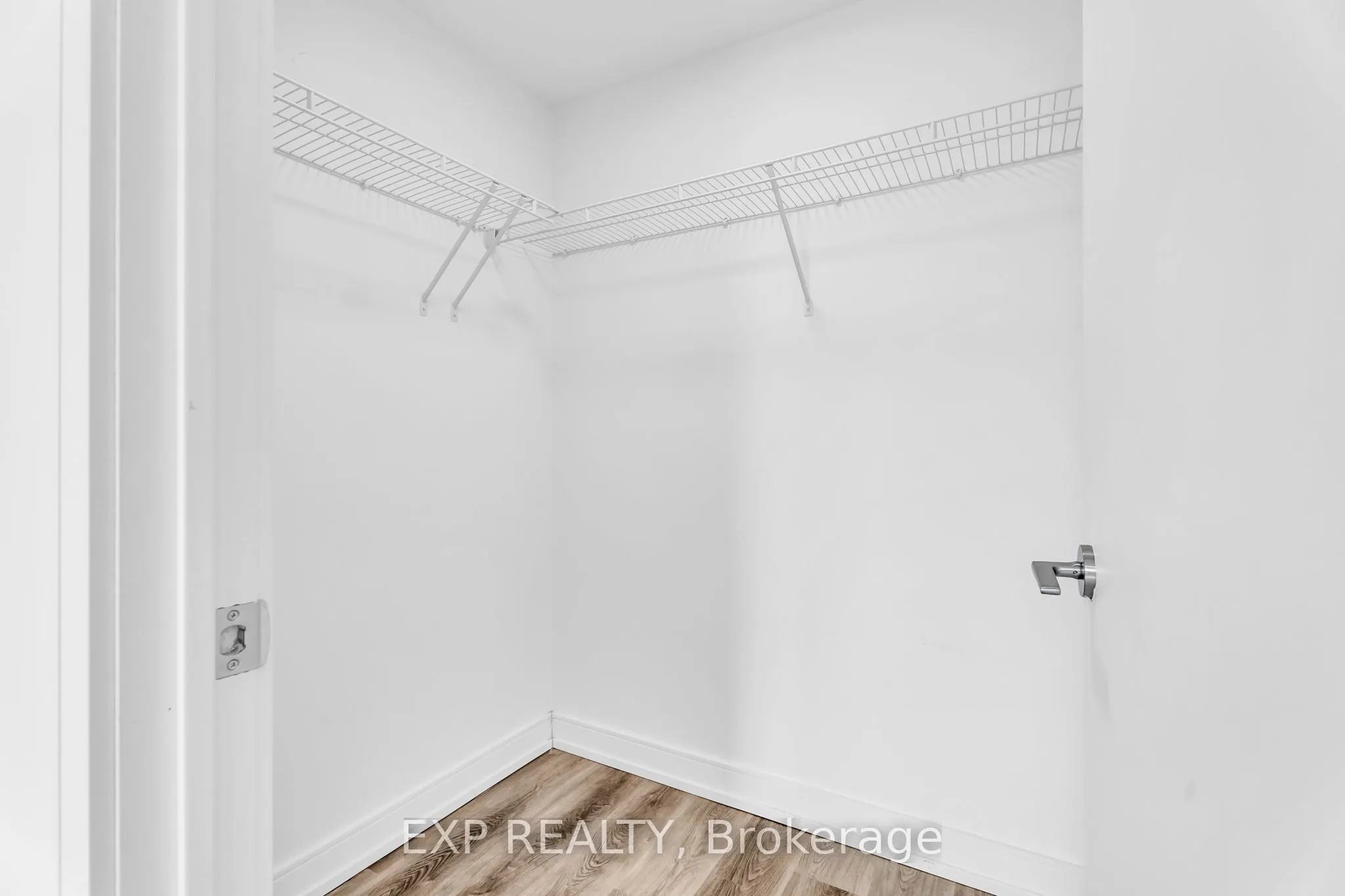 1 Jarvis Street, #828