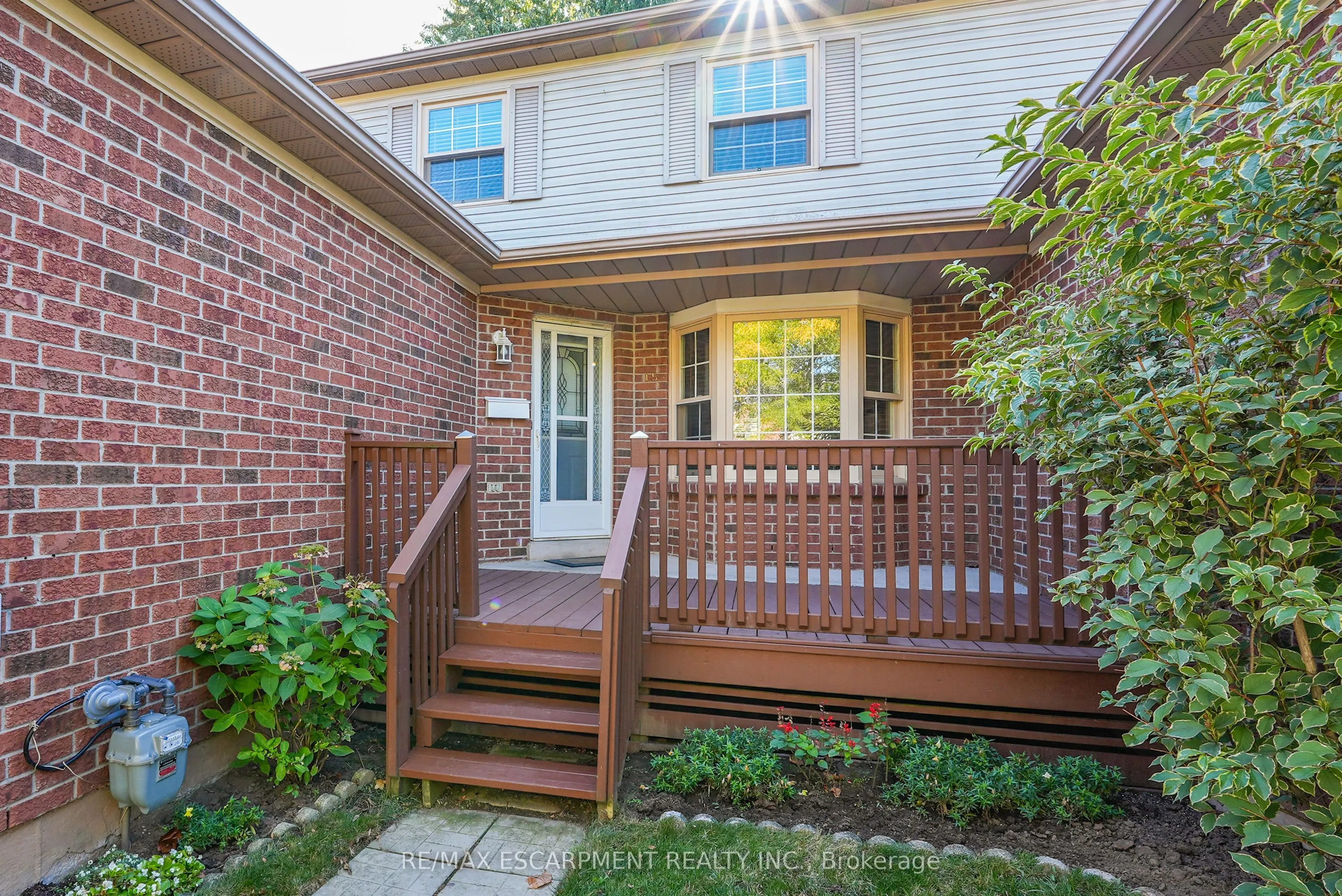 15 Hedgelawn Drive
