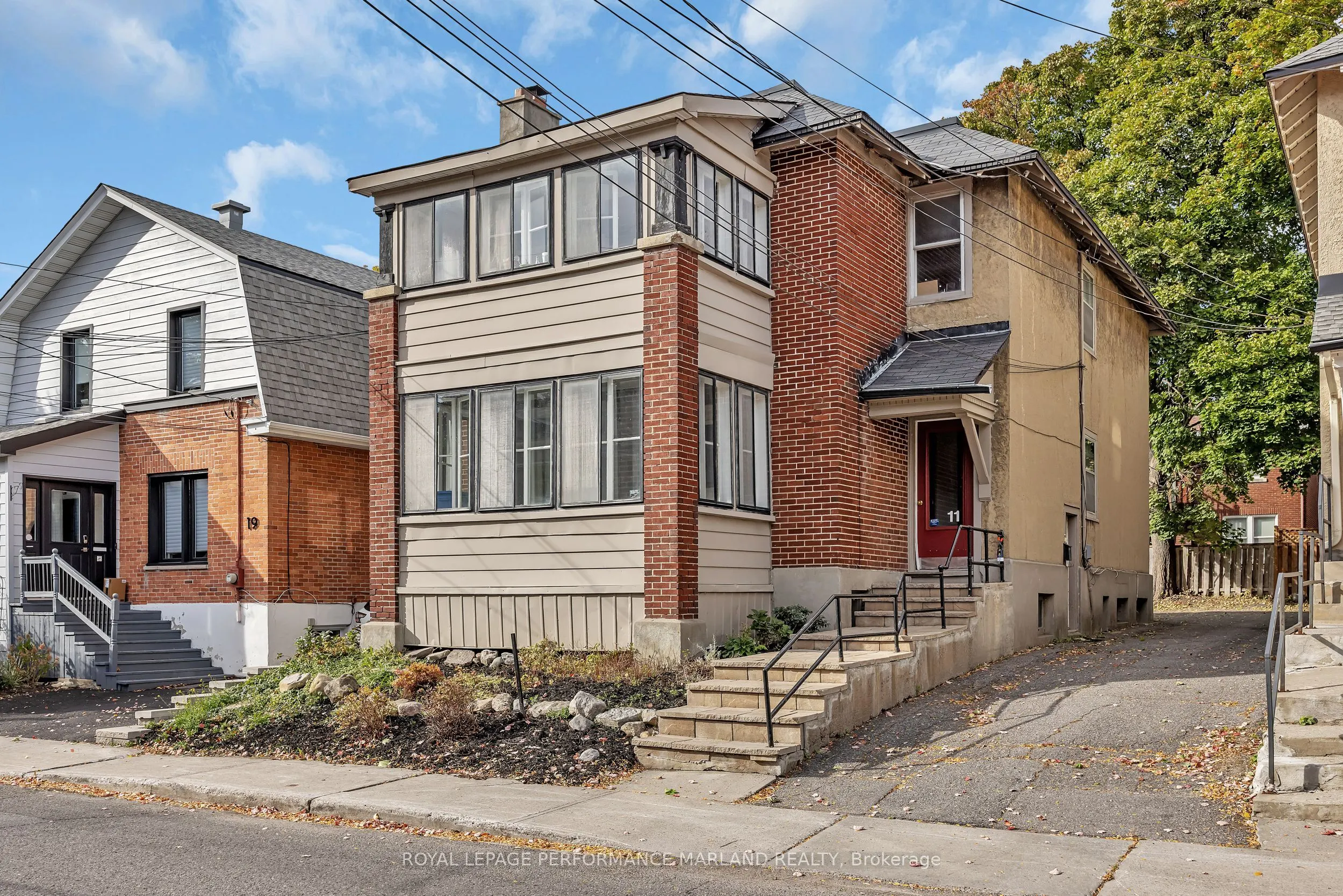 11 Foster Street