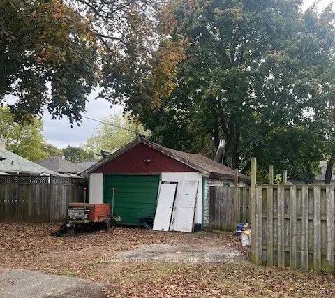 118 Delaware Street