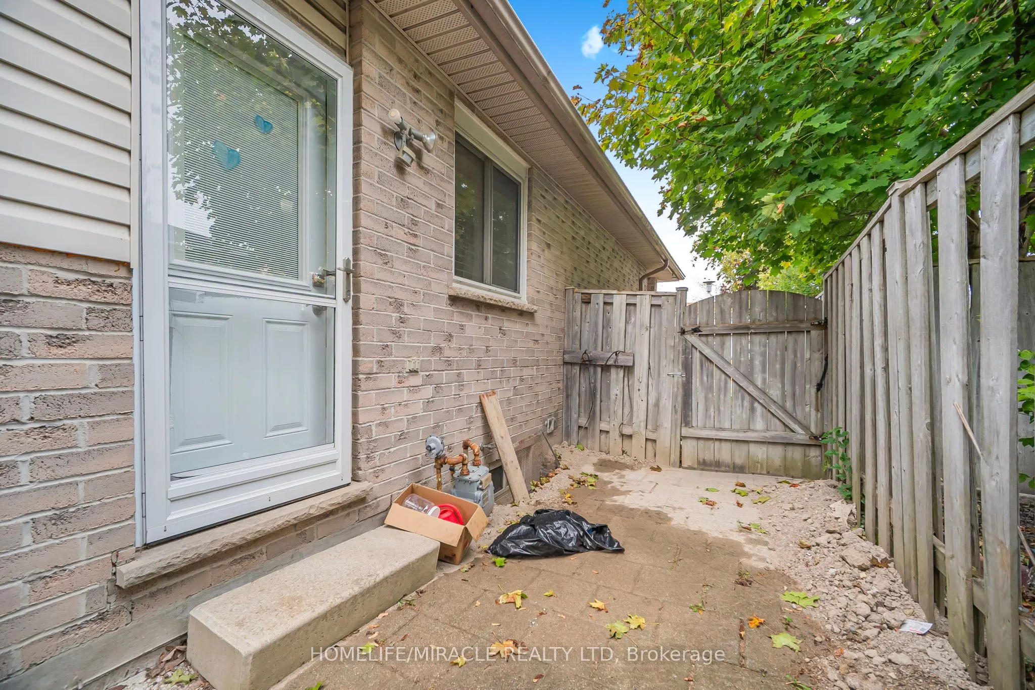 120 Ashbury Avenue