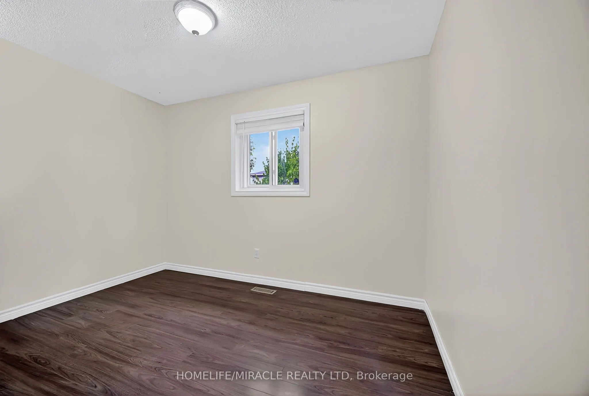 120 Ashbury Avenue