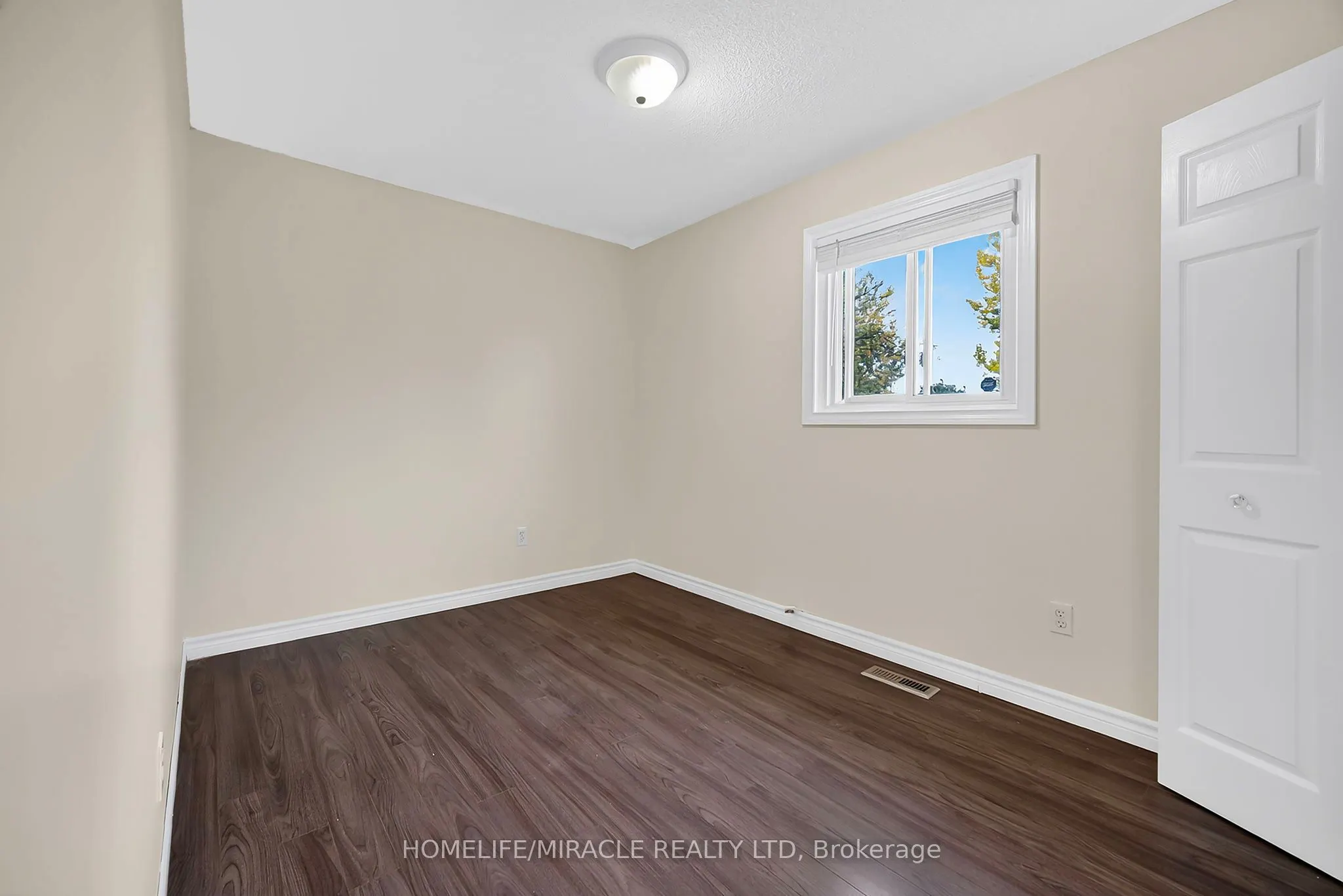 120 Ashbury Avenue